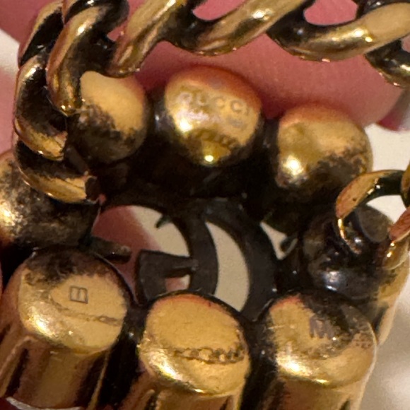 Gucci Marmont Gold Ring with Clear Crystals - Picture 8 of 11